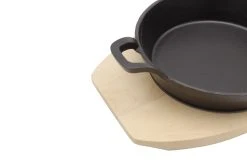 Karl Krüger Karlkrüger Eisenguss Servierpfanne Mit Holzteller Toledo, 18 Cm -KALDEWEI-Shop 2205612001 prod 004