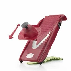 Borner Börner V5 PowerLine Plus Set Gemüsehobel, Obst- & Gemüseschneider Mit Fruchthalter, Scheibeneinschub, Sparschäler, 10 Schnittarten, 6 Tlg. Set, Rot -KALDEWEI-Shop 8600365100 8754 prod 005